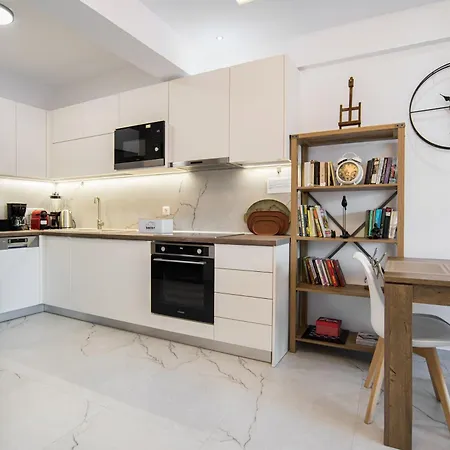360 Blue Horizon Elegant Luxury Escape Apartment *