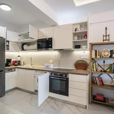 360 Blue Horizon Elegant Luxury Escape Apartment